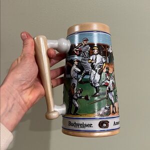 Budweiser baseball ceramic Stein ⚾️